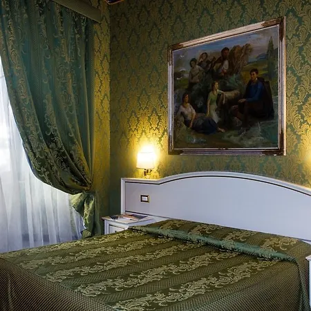 Residenza Canova Tadolini - بيت ضيافة