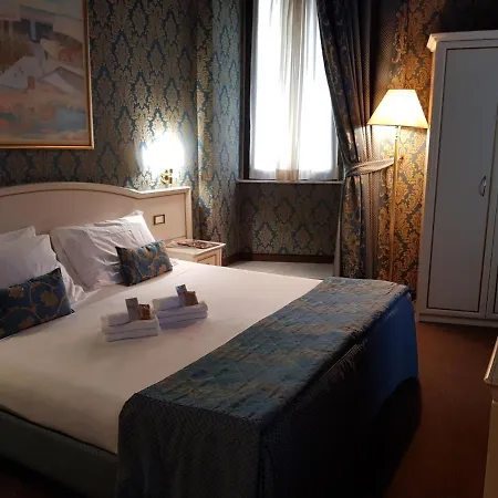 Residenza Canova Tadolini 4*