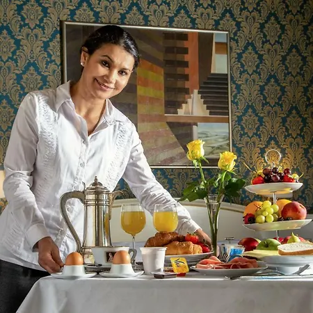 Residenza Canova Tadolini Affittacamere 4*