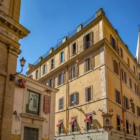 Affittacamere Residenza Canova Tadolini 4*
