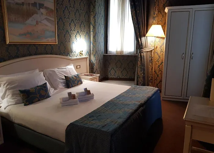 Residenza Canova Tadolini - 4*